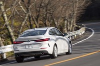 タイヤスリップコントロールシステム「アクチュエーター・コンティギュアス・ホイールスリップ・リミテーション（ARB）」を搭載。FWD特有のアンダーステアを抑え込んでいる。