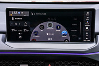 「ホンダコネクトディスプレイ」に、1つのダイヤルで複数の機能が操作できる「セレクションダイヤル」のコマンド選択画面を表示した様子。