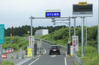 「ETC」の車載器が2019年9月末時点で約9429万台セットアップされている一方で、次世代サービス「ETC2.0」の車載器は約556万台にとどまっている。