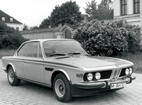 1971年「BMW 3.0CSL」。最初に登場した「3.0CS」の競技用ライトウェイト仕様。車重はこの初期型が最も軽かった。