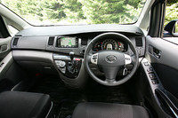 トヨタ・アイシスプラタナ2.0（CVT）／プラタナ1.8（4AT）【試乗記】の画像