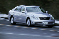 トヨタ・クラウン2.5ロイヤルサルーン（5AT）【ブリーフテスト】の画像