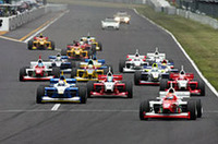 
	ファーストスプリントのスタート。ライアンは難なくトップをキープ。ブノワは出遅れて、土屋に先行された。ライアンはファイナルスプリントでも好スタートを決め、トップでチェッカードフラッグを受けた。
	 