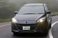 【スペック】20E：全長×全幅×全高＝4585×1750×1615mm／ホイールベース＝2750mm／車重＝1500kg／駆動方式＝FF／2リッター直4DOHC16バルブ（150ps/6200rpm、19.0kgm/4500rpm）／価格＝192万円（テスト車＝227万7000円／両側電動スライドドアパッケージ＝15万7500円／ディスチャージパッケージ＝6万8250円／オーディオレス＋バックカメラ＋4スピーカー＝3万6750円／SRSエアバッグシステム＜カーテン＆フロントサイド＞＝9万4500円）