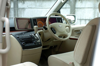 日産エルグランドV（5AT）【ブリーフテスト】の画像