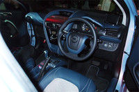 他アストン・マーティン車同様、レザーがふんだんに使われる「シグネット」のインテリア。