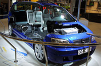 燃料電池車実用化目指し、日本での公道実験活発化の画像