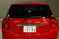 写真をクリックするとシートが倒れるさまが見られます。