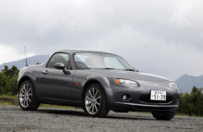 【スペック】全長×全幅×全高＝3995×1720×1255mm／ホイールベース＝2330mm／車重＝1150kg／駆動方式＝FR／2リッター直4DOHC16バルブ（166ps/6700rpm、19.3kgm／5000rpm）／価格＝280.0万円（テスト車＝294.0万円）