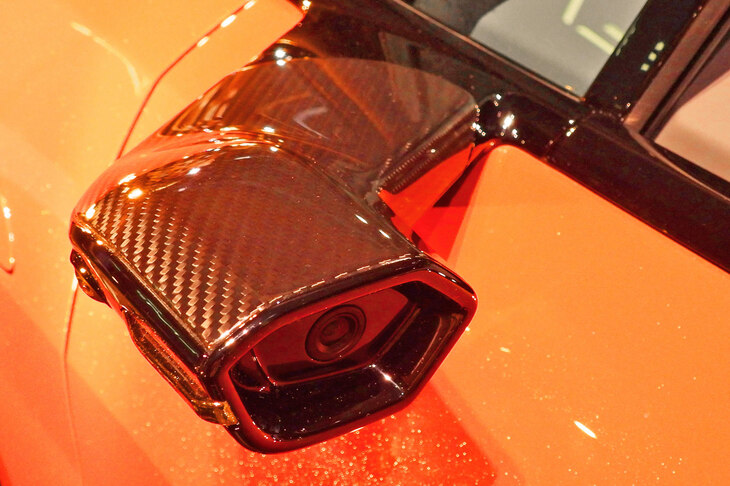 ロータス・エメヤ（デジタルアウターミラー）