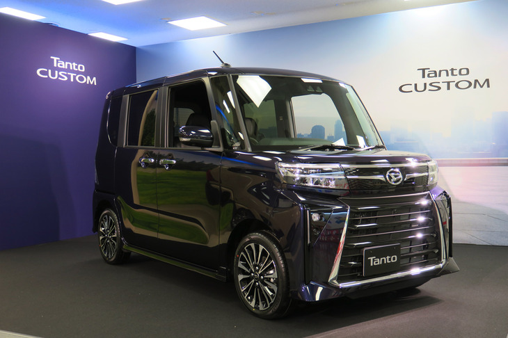 ダイハツ・タント カスタム（エクステリア）