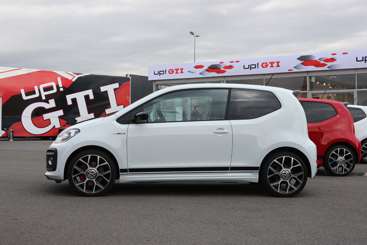 3ドアと5ドアの2種類のボディーが用意される「up!」だが、「GTI」については3ドアのみの設定となる。