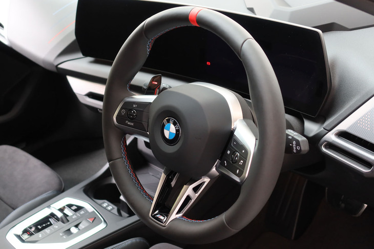 BMW M135 xDrive（ステアリングホイール）