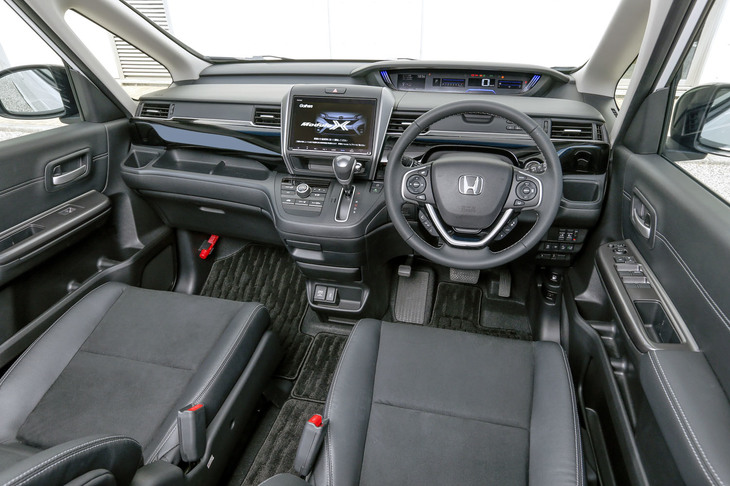 ホンダ・フリード モデューロX Honda SENSING（インストゥルメントパネルまわり）
