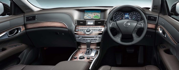 「シーマ ハイブリッドVIP G」のインテリア。