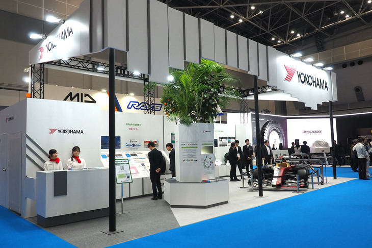 横浜ゴムブースの様子。