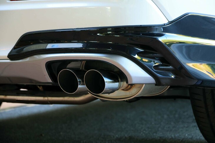 2023年10月に発売されたばかりのスポーツエキゾーストシステム（ガソリン車用は同年12月発売）。オールステンレス製で、音質とデザインにこだわったという。