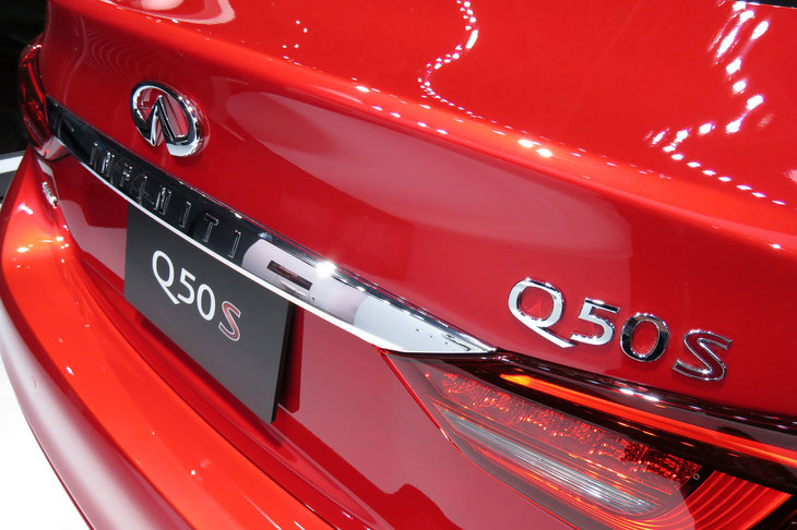 インフィニティQ50S（エクステリア）