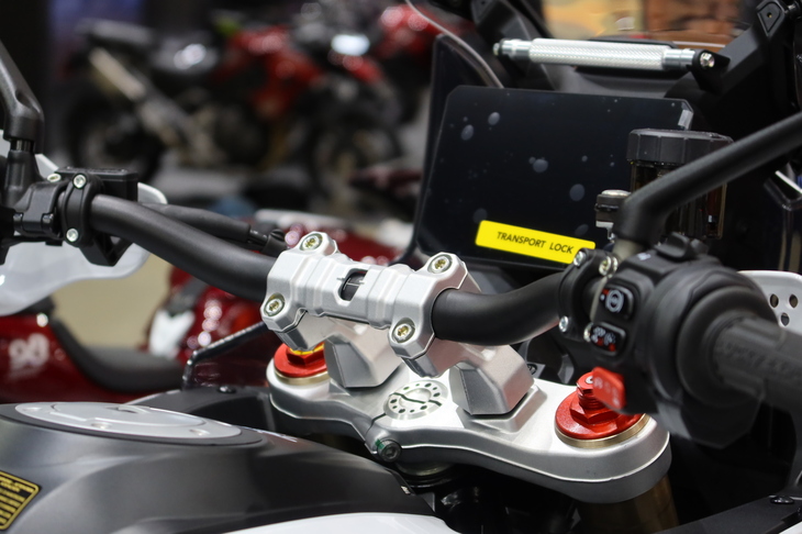 MVアグスタLXPオリオリ