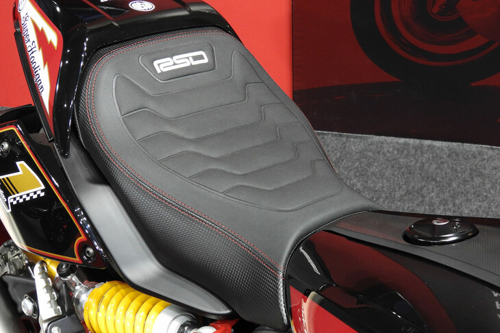 インディアンFTR×RSD Super Hooligan（スーパーフーリガン）