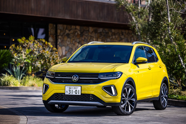 2020年から2022年まで3年連続で輸入SUVカテゴリーにおいて登録台数第1位を獲得した「フォルクスワーゲンTクロス」。2024年7月にマイナーチェンジモデルの導入が発表された。