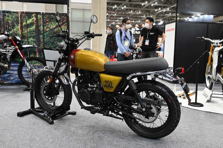 ブリクストン・クロムウェル250