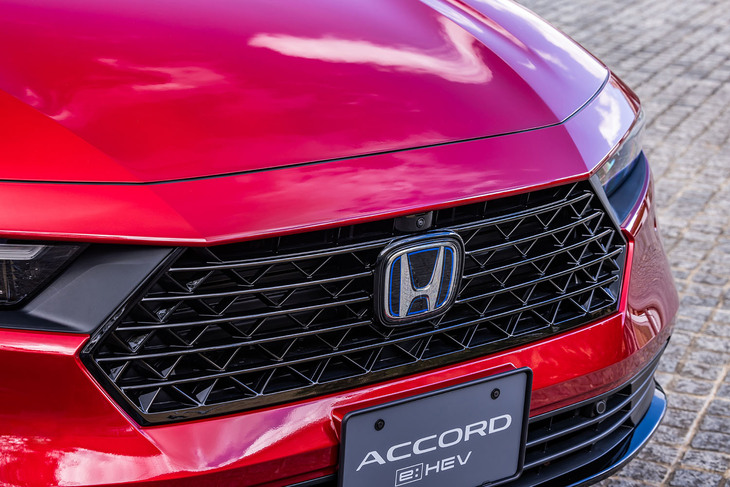 ホンダ・アコード（フロントグリル）