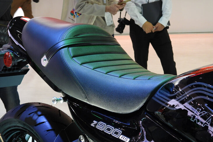 カワサキZ900RSカフェ