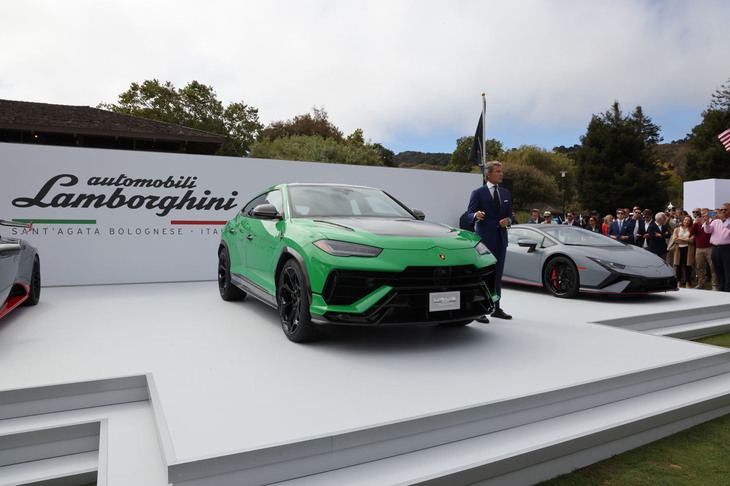 米コロラド州パイクスピークのヒルクライムで、市販SUV部門の最速記録を塗り替えた「ランボルギーニ・ウルス」の高性能バージョン「ペルフォルマンテ」も同会場で初披露された。最高出力を666PSに高めたV8ツインターボエンジンを搭載する。ランボルギーニは近年、この会場でニューモデルを発表するのが恒例となっている。