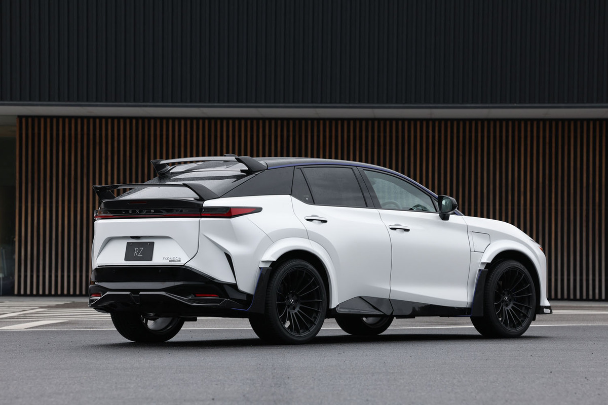 レクサスRZ450e“Fスポーツ パフォーマンス”」100台限定で発売【東京