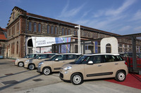 初期型の「フィアット500L」（2013年モデル）。