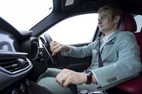 ケイさんは「ステルヴィオ」の走りの美点のひとつに「路面から伝わるインフォメーションの正確さ」を挙げる。「そんなところがレーシングカーっぽい」とも。