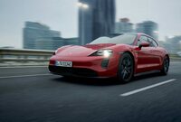 ポルシェが「東京マラソン2024」オフィシャルパートナーに　BEV「タイカン」が先導車として東京を走行