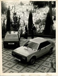 1976年「1200スポルト」。フィッソーレによるデザインは、今日見てもスタイリッシュである。