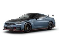 2024年6月に発売された「日産GT-R」の2025年モデル。トップモデルに位置づけられる「NISMOスペシャルエディション」の価格はなんと3061万3000円。