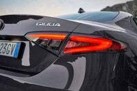 新デザインの「アルファ・ロメオ・ジュリア」上陸　20台の限定車も発売の画像