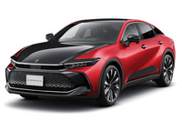 「クラウン」の納期は2.5リッターハイブリッド車が6カ月、2.4リッターターボハイブリッド車が8カ月ほど。