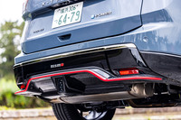「NISMO」のロゴが入ったリアアンダースポイラーは下端がディフューザー形状とされ、中央にレーシングカーをイメージしたフォグランプが埋め込まれる。
