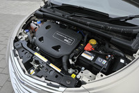 85psを発生する0.9リッター直2マルチエアエンジン。基本的に「フィアット500」と同じもの。