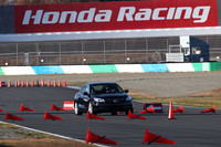 「EARTH DREAMS TECHNOLOGY」とはホンダが掲げる次世代環境技術群のこと。その体験会がツインリンクもてぎで開催された。