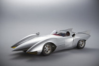 プレス加工の質感と仕上がりをストレートに表現した1/18スケールの「マッハ号NMナチュラルメタル仕様」は500個の限定販売。3万9900円。