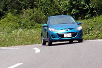 マイナーチェンジを機に、前後サスの取り付け部は剛性がアップ。フロントサスのダンパーやリアサスのブッシュも手直しが施された。