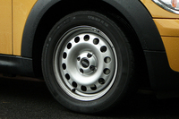 第328回：エンジン良ければいいってモンじゃない！クルマって難しい……新型MINIワンの画像