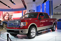 フォード：SUVやトラックは「エコブースト」で燃費対応【デトロイトショー08】の画像