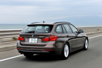 マツダ・アテンザワゴンXD Lパッケージ（FF/6AT）／BMW 320dツーリング スポーツ（FR/8AT）【試乗記】の画像