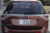 セカンドシートにダブルアクションフォールディング機構を採用したことで、2、3列目格納時の最大荷室長は、従来型より335mm長い1685mmを確保。荷室幅は最大1305mm、ホイールハウス間で975mmとなっている。
（写真をクリックするとシートが倒れるさまが見られます）