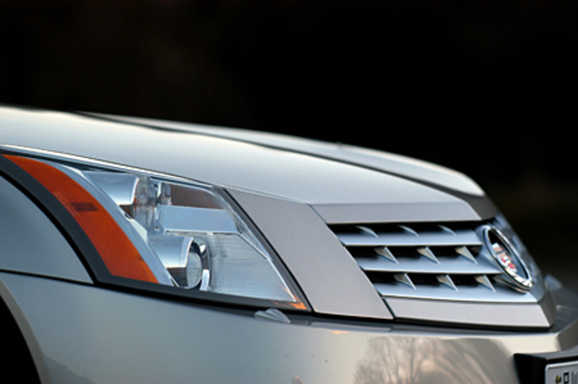 【スペック】全長×全幅×全高＝4520×1850×1290mm／ホイールベース＝2685mm／車重＝1670kg／駆動方式＝FR／4.6リッターV8 DOHC32バルブ（324ps/6400rpm、42.9kgm/4400rpm）／価格＝1200.0万円（テスト車＝同じ）（O）