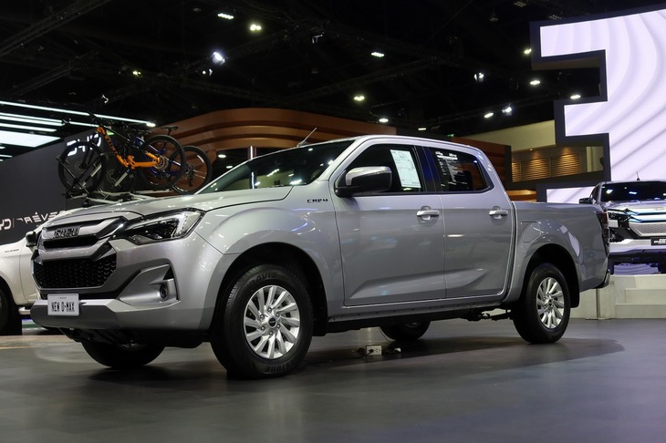 こちらはいすゞのピックアップトラック「D-MAX」。ピックアップトラックの大市場であるタイにおいて、2022年は約18万台を販売、シェア45%を獲得している売れっ子だ。2023年10月には大幅改良を受けた最新型が発売された。