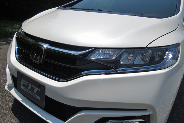 ホンダ・フィット ハイブリッドL Honda SENSING（フロントマスク）