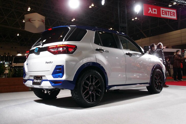 ダイハツ・ロッキー プレミアムver.